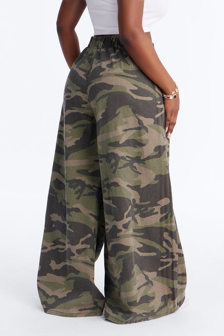 Zinnia Camo Wide Leg Pant 32â3 - Camouflage