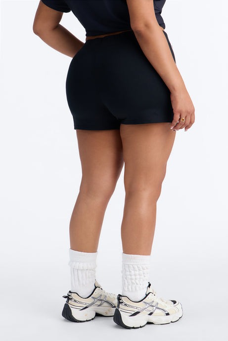 Umbro Varsity 24 Micro Shorts - Black