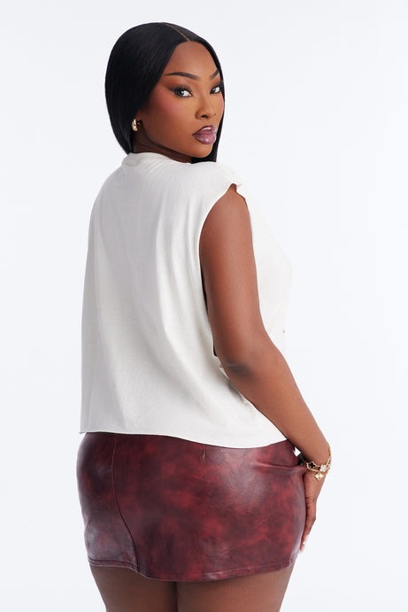 Femme Power Cropped Muscle Tank - Cream
