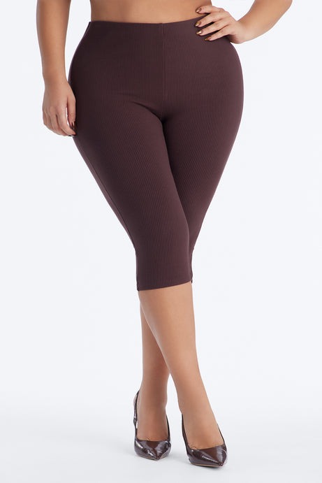 Lena Snatched Capri Pant - Chocolate