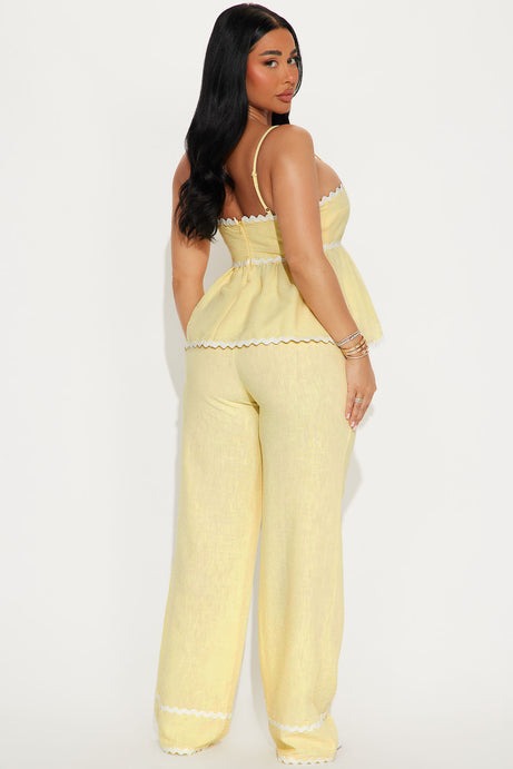 Walk The Coast Linen Pant Set - Butter Yellow