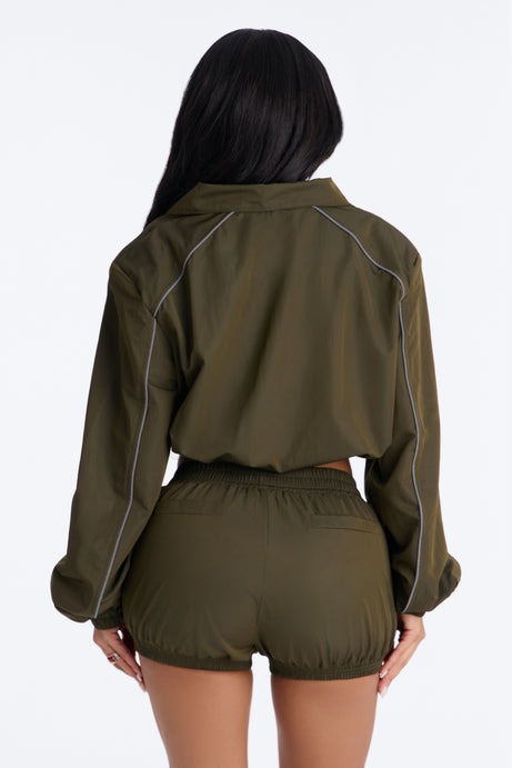 Make A Move Windbreaker Cropped Funnel Neck Jacket - Olive