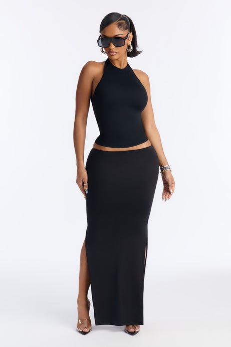 Second Skin Bra Pad Sleeveless Halter Top - Black