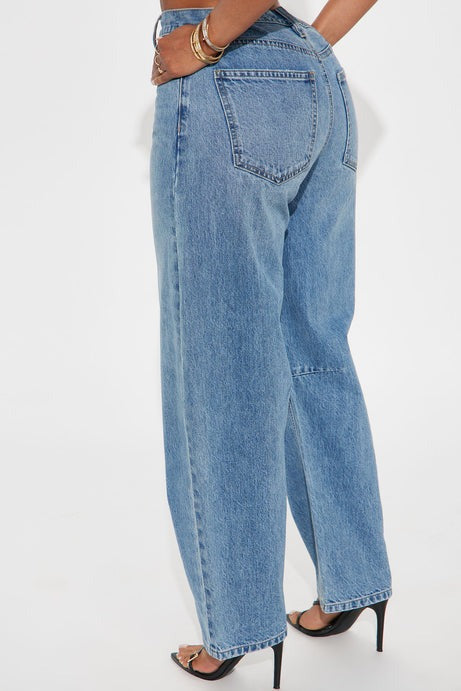 Nova Stars Barrel Leg Jeans - Medium Wash