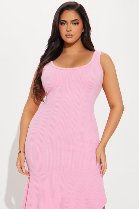Alana Textured Midi Dress - Pink