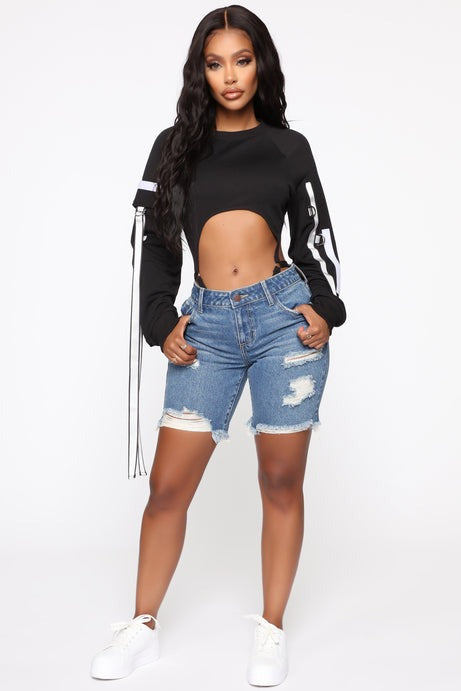 This Time Around Bermuda Shorts - Medium Blue Wash