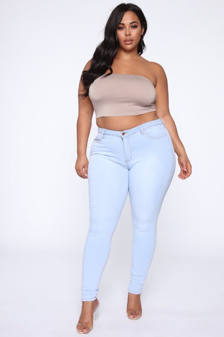 Classic Mid Rise Jeans Shorter Length - Light Blue Wash