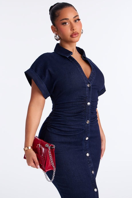 Amberly Ruched Denim Midi Dress - Dark Wash