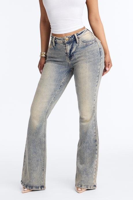 Born Different Pocket Flap Flare Jeans - Vintage Wash