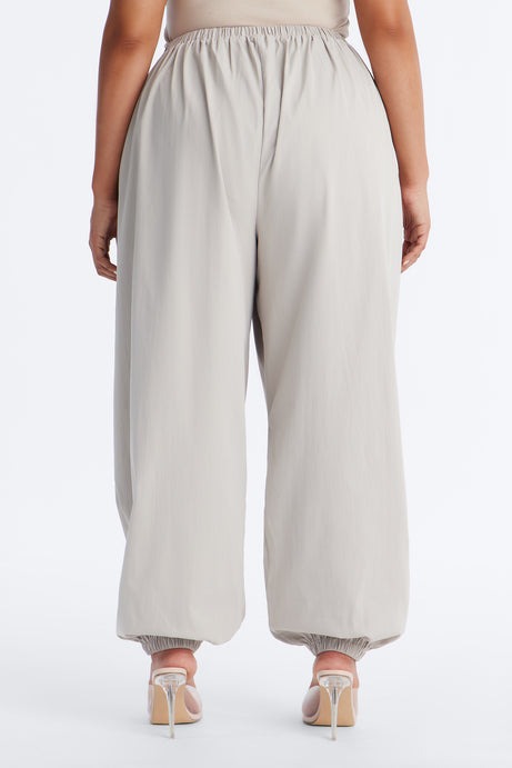 Chill Vibe Balloon Leg Joggers 30â3 - Stone
