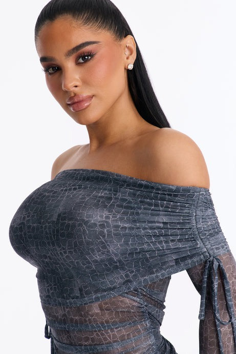 Poison Kiss Mesh Long Sleeve Ruched Bodysuit - Charcoal/combo
