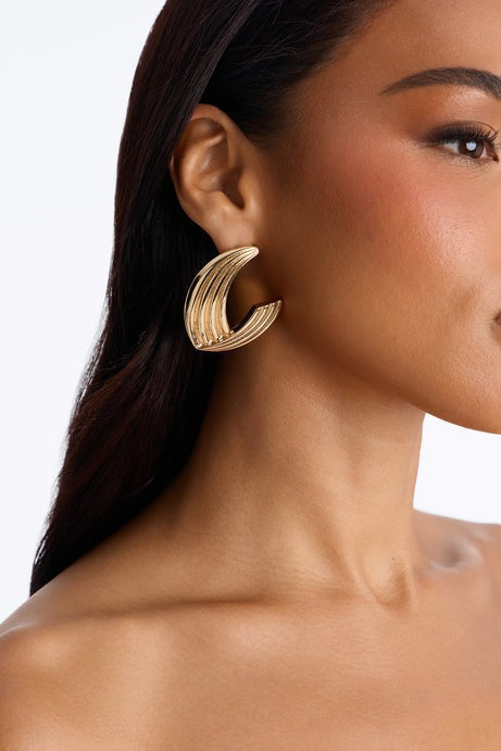 Timeless Glow Drop Earrings - Gold