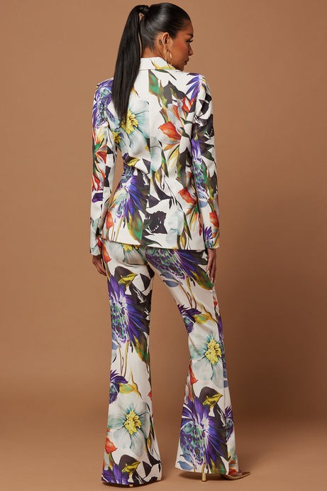 Liliana Floral Blazer Suit Set - White/combo