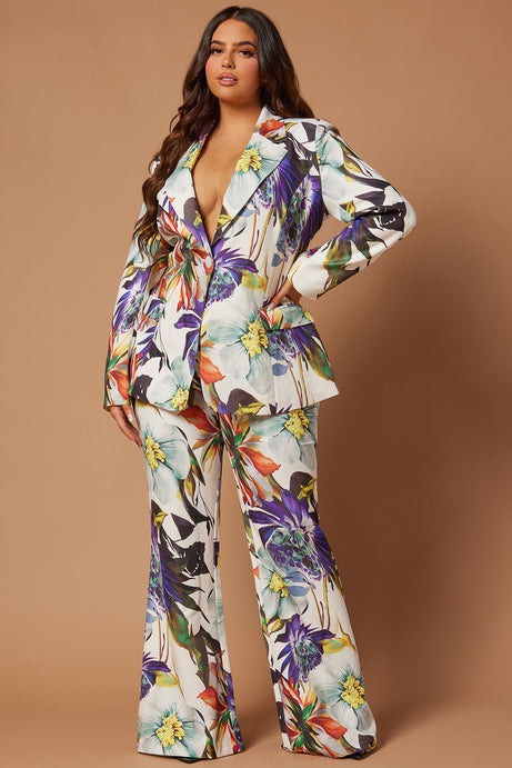 Liliana Floral Blazer Suit Set - White/combo