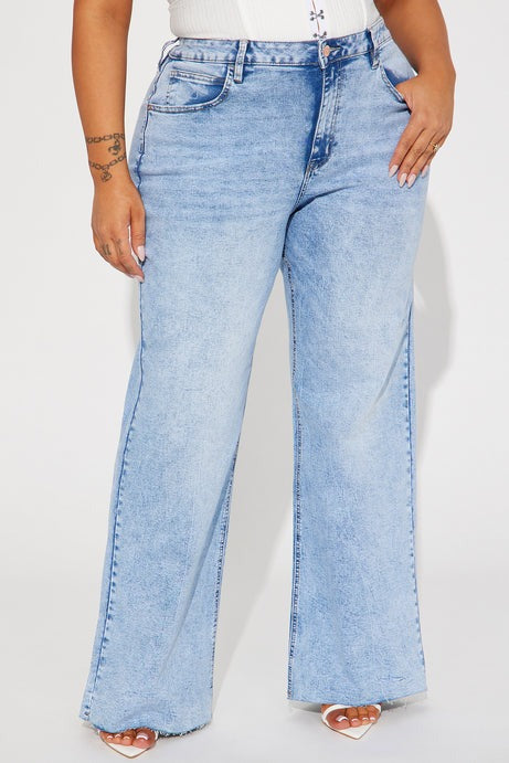 So Valid Stretch Wide Leg Jeans - Light Wash