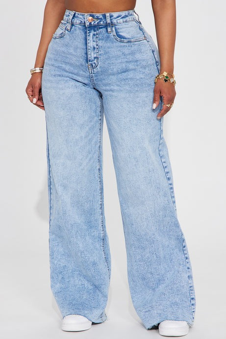So Valid Stretch Wide Leg Jeans - Light Wash