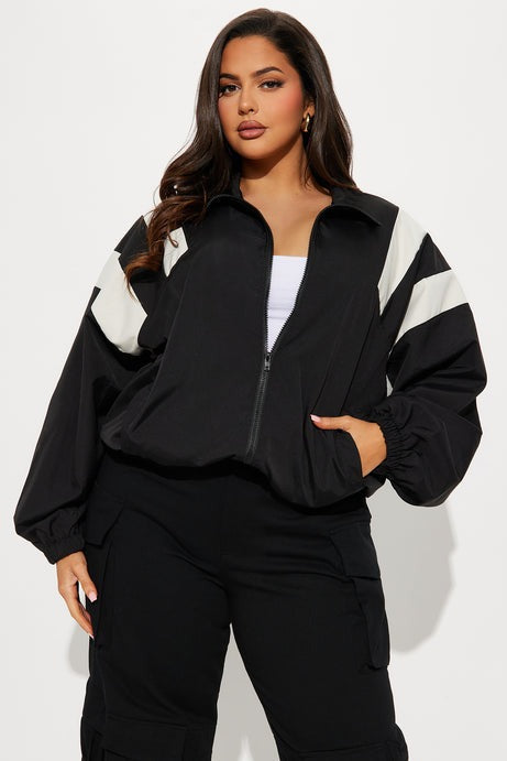 Always On The Move Windbreaker - Black/White