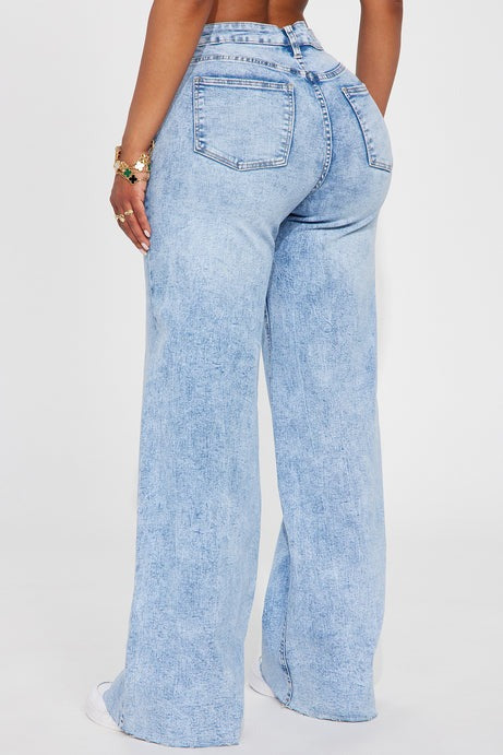So Valid Stretch Wide Leg Jeans - Light Wash