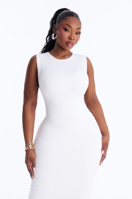 Contour Double Lined Crew Neck Sleeveless Maxi Dress - White