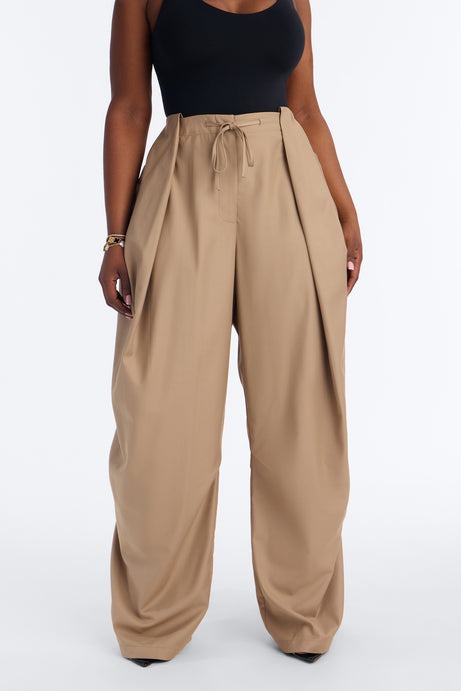 Chloe Wide Leg Stacked Pleated Trouser - Khaki