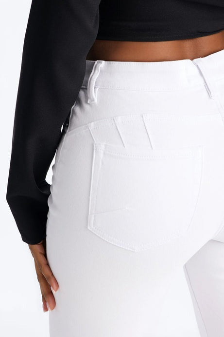 Tulsa Booty Lifting High Rise Stretch Capri Jeans - White