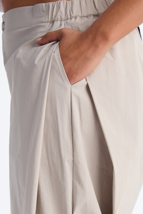 Slick Moves Only Windbreaker Barrel Pant 31â3 - Light Grey