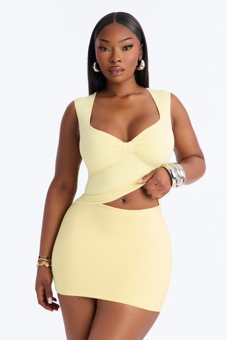 Second Skin Padded Sweetheart Neck Top - Yellow