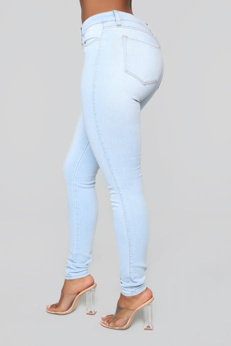 Classic Mid Rise Jeans Shorter Length - Light Blue Wash