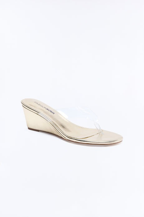 Natural Beauty Thong Wedges - Gold