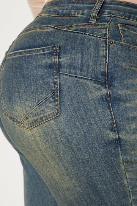 Isla Sculpting Skinny Jeans - Medium Wash