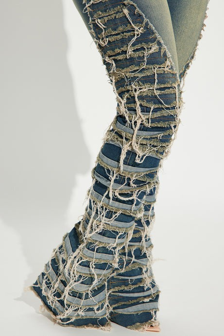 Feeling Brand New Tinted Flare Jeans - Medium Wash