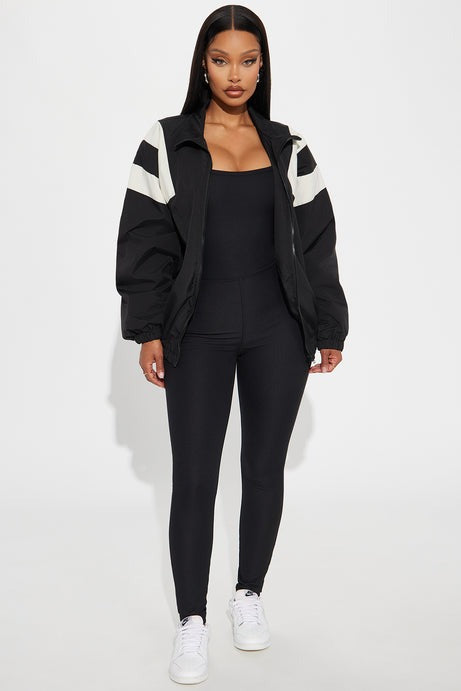 Always On The Move Windbreaker - Black/White